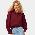 Blusa em Crepe com Botão e Manga Bufante