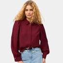 Blusa em Crepe com Botão e Manga Bufante