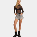 Short Feminino Slim Cintura Médio em Jeans com Barra Desfiada
