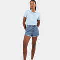 Short Feminino Slim Cintura Média em Jeans com Barra Desfiada