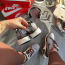 Tênis Feminino Nike ZoomX Invincible Run 3 Marrom
